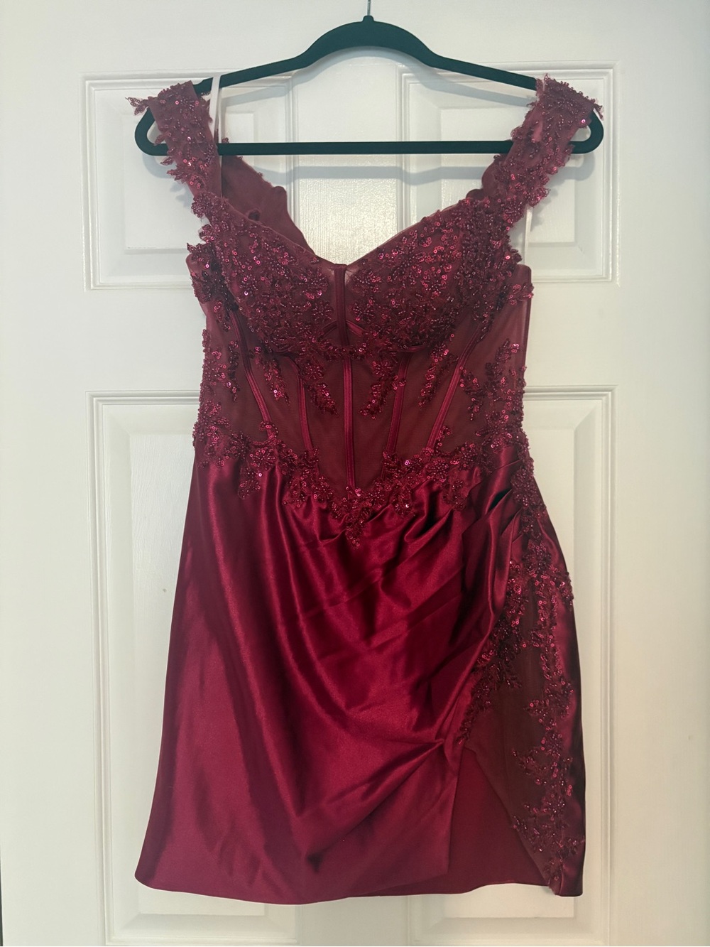 Elegant Burgundy Lace-Embellished Women's Dress